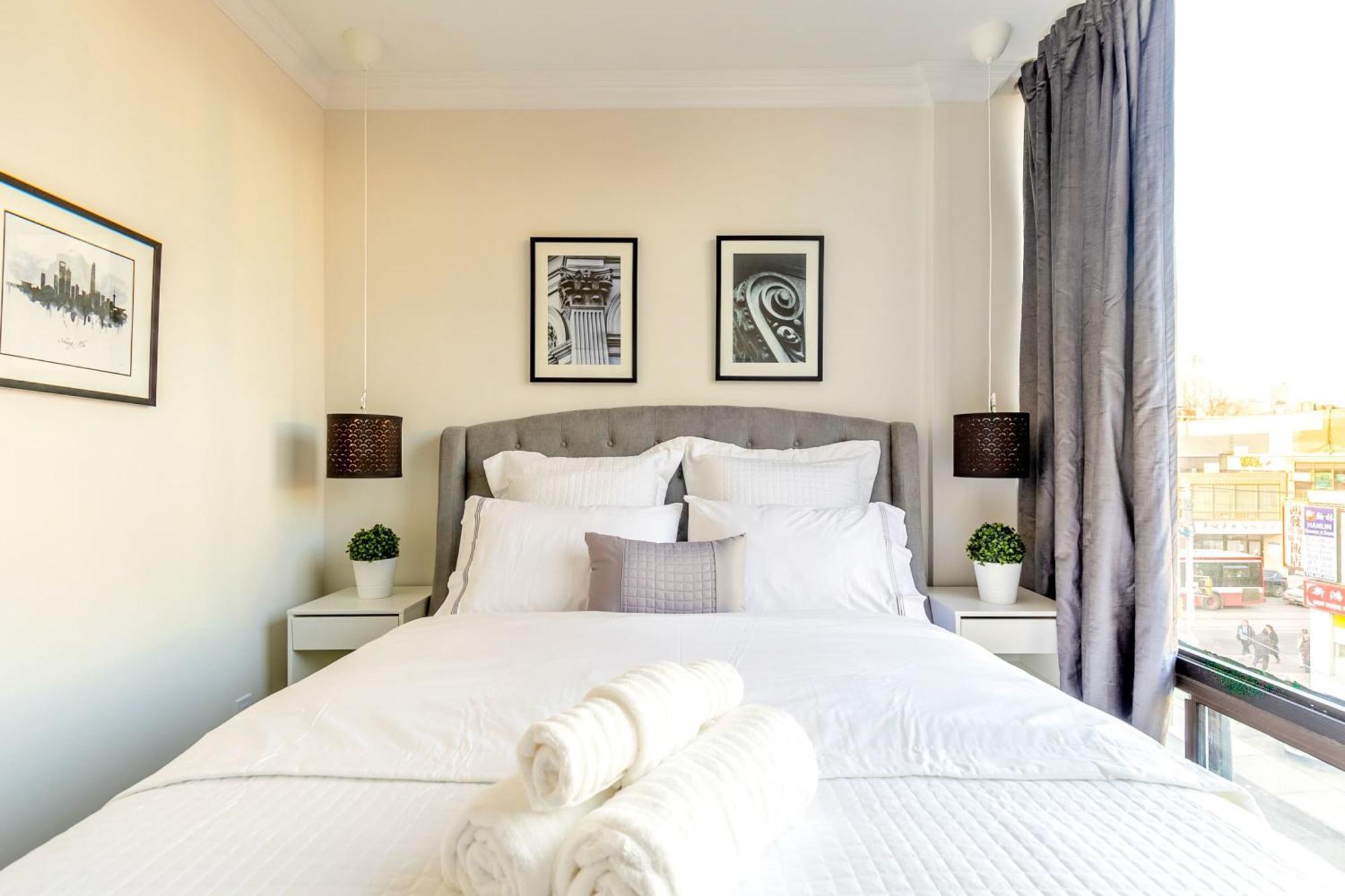 Modern Pet-Friendly Chinatown Apartment Toronto Dış mekan fotoğraf